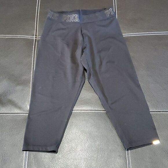 Pink Victoria's secret ultimate capri leggings - Picture 1 of 5